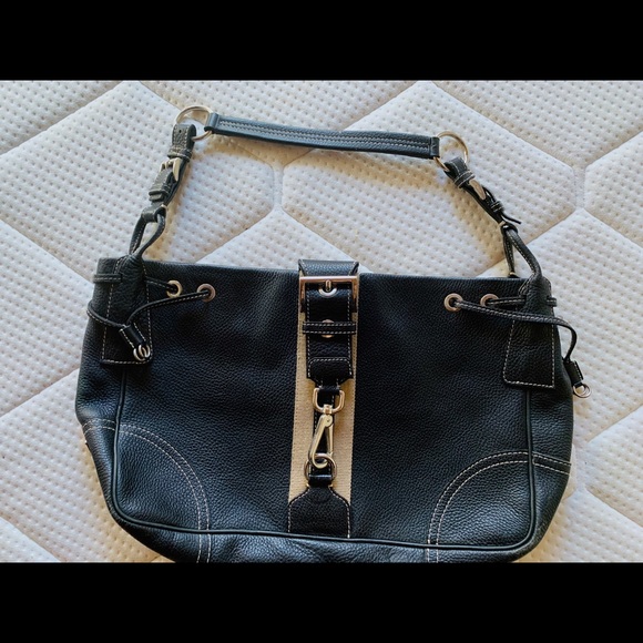 Vintage Navy Prada Leather Tote - Picture 2 of 5